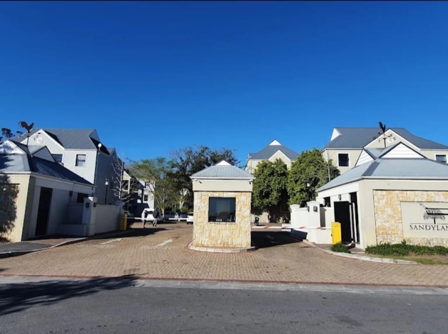 2 Bedroom Property for Sale in Silver Oaks Western Cape